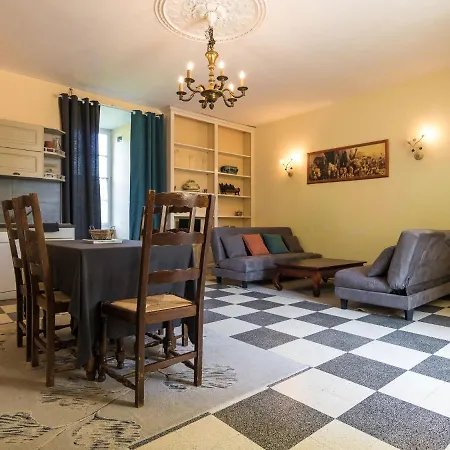 Heritage Chateau In Chaleix With Shared Pool Hébergement de vacances Chalais (Dordogne)